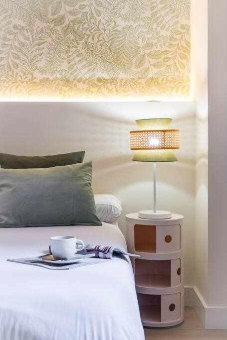 Monkeys Apartments San Roman Deluxe เซบีญา ภายนอก รูปภาพ